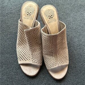 Vince Camuto wedges size 9